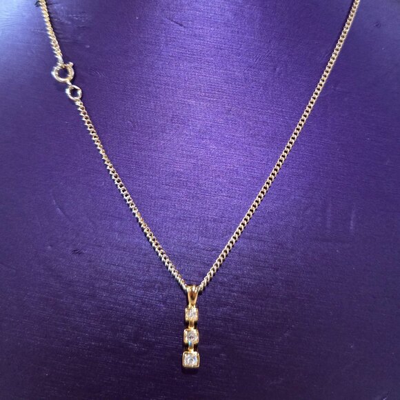 Beautiful Gold Finish Graduated Three Stone Pendant on Gold Finish Chain - Picture 1 of 16